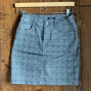 Nasty Gal Black & White Plaid SkirtNEVER WORN